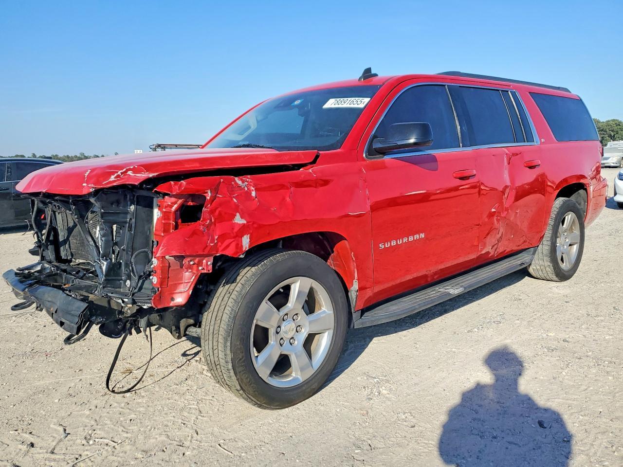 2018 Chevrolet Suburban C1500 Lt - zdjęcie główne