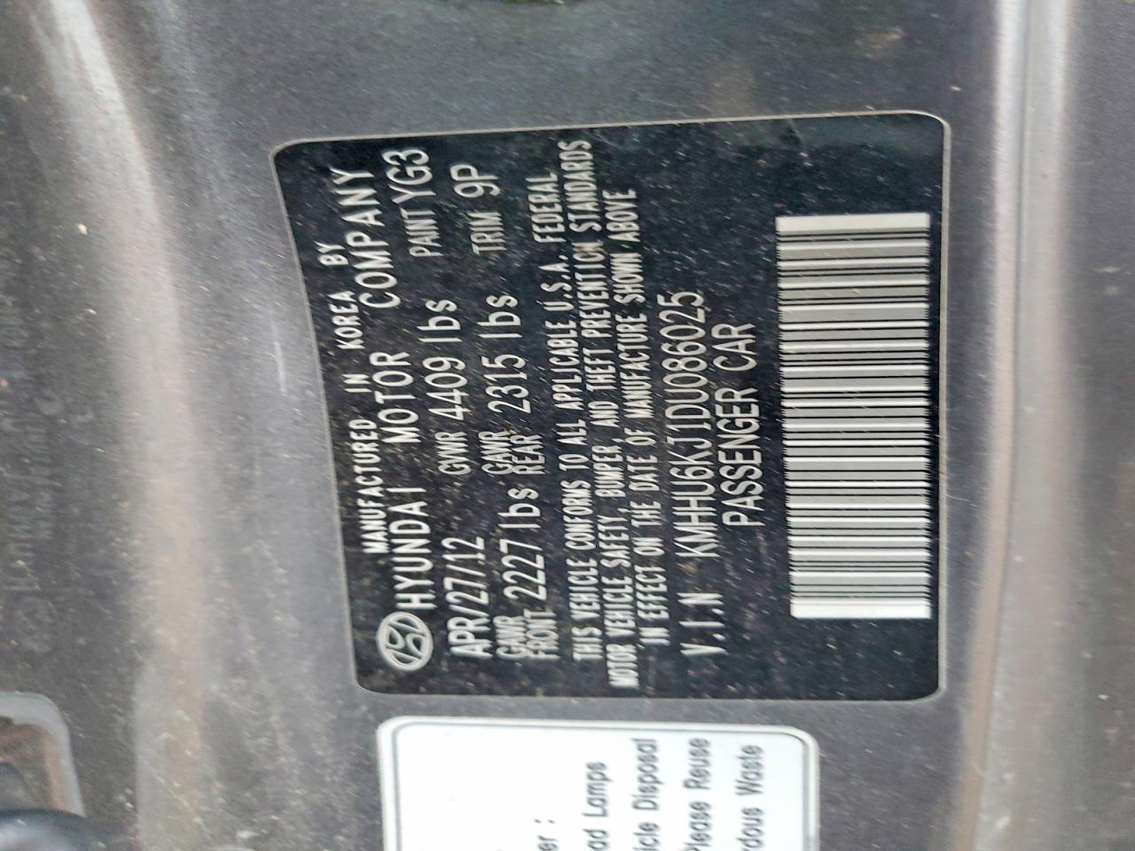 2013 Hyundai Genesis Coupe - zdjęcie 12