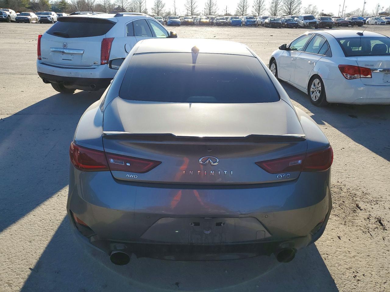 2017 Infiniti Q60 Premium - zdjęcie 6