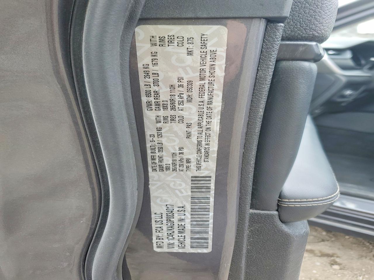 2023 Jeep Grand Cherokee L Laredo - zdjęcie 13