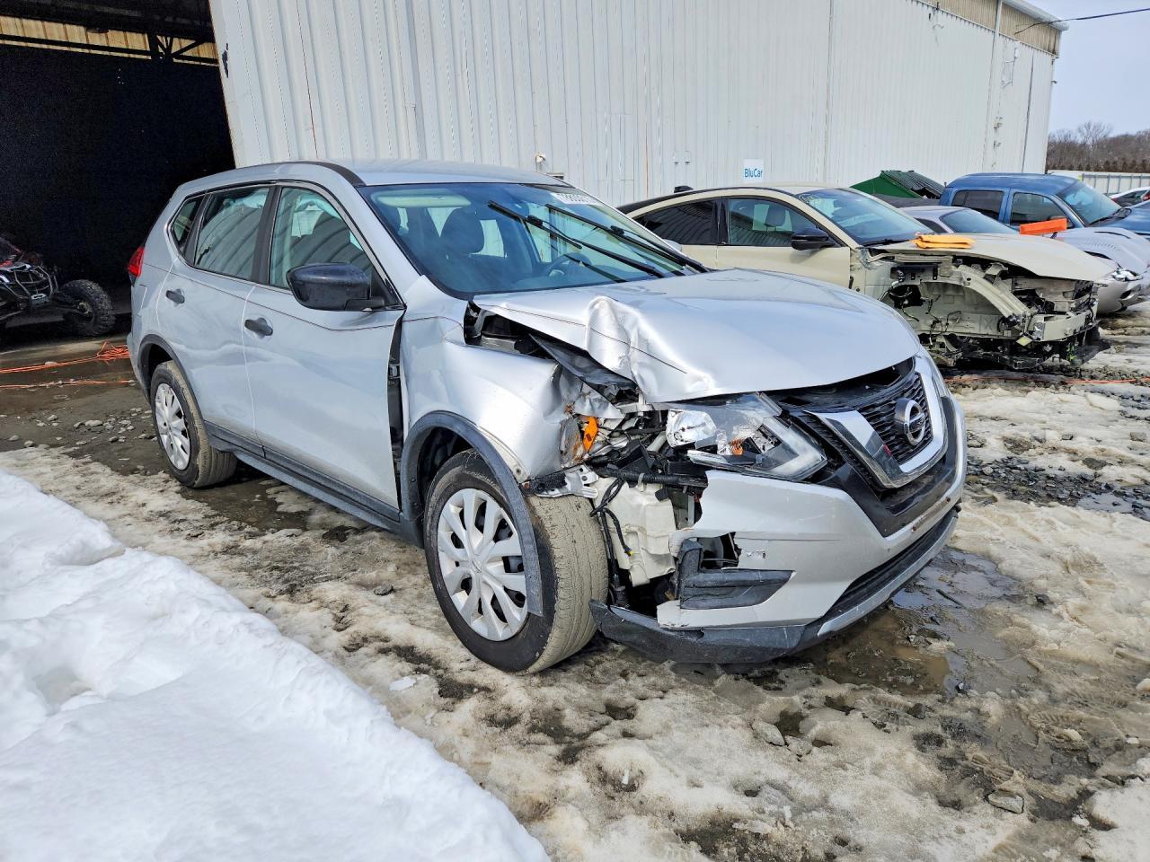 2017 Nissan Rogue S - zdjęcie 4