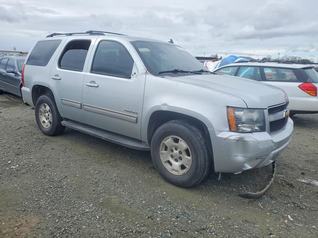 2014 Chevrolet Tahoe C1500 Ls - zdjęcie 4