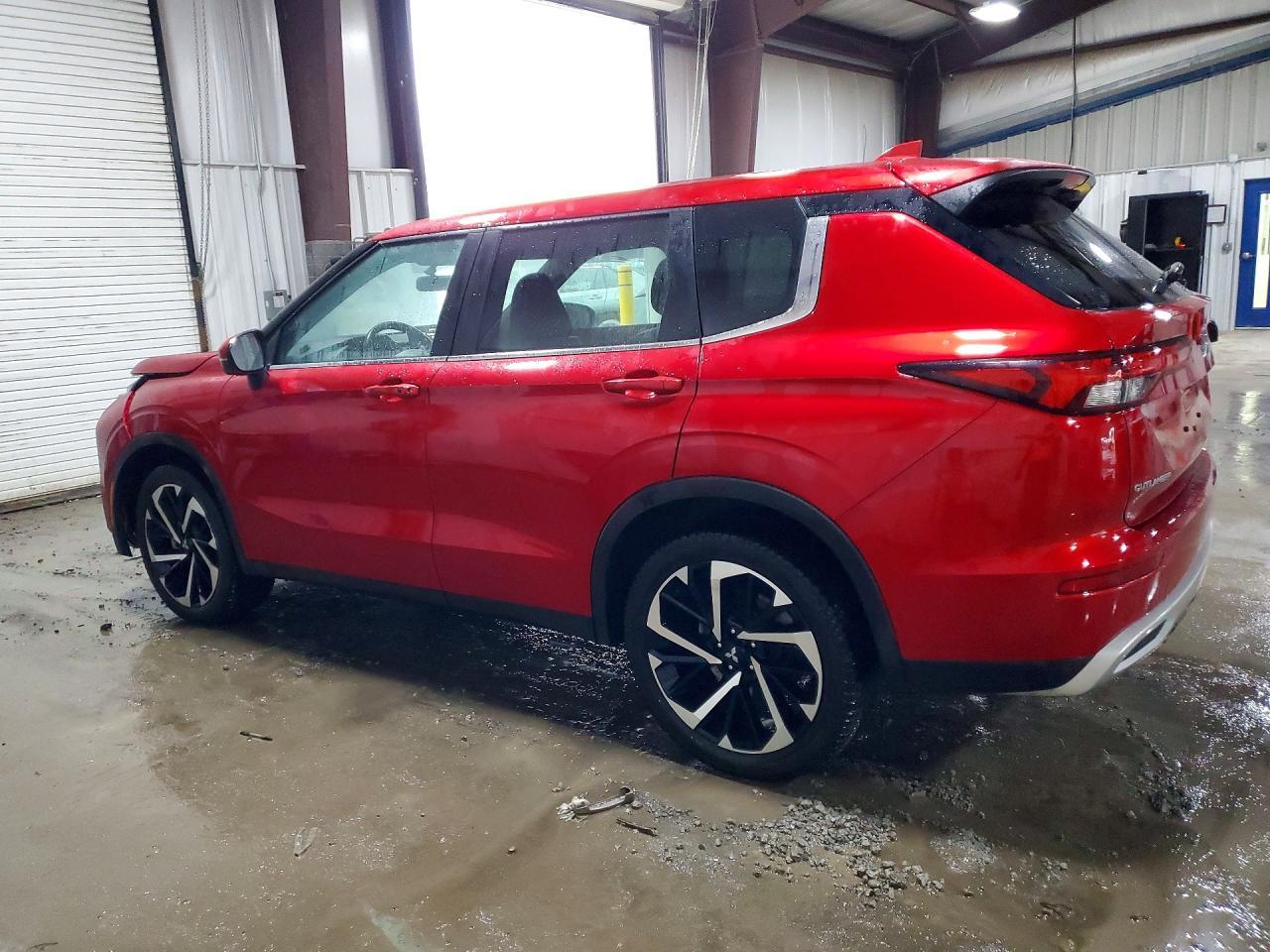 2022 Mitsubishi Outlander Se - zdjęcie 2