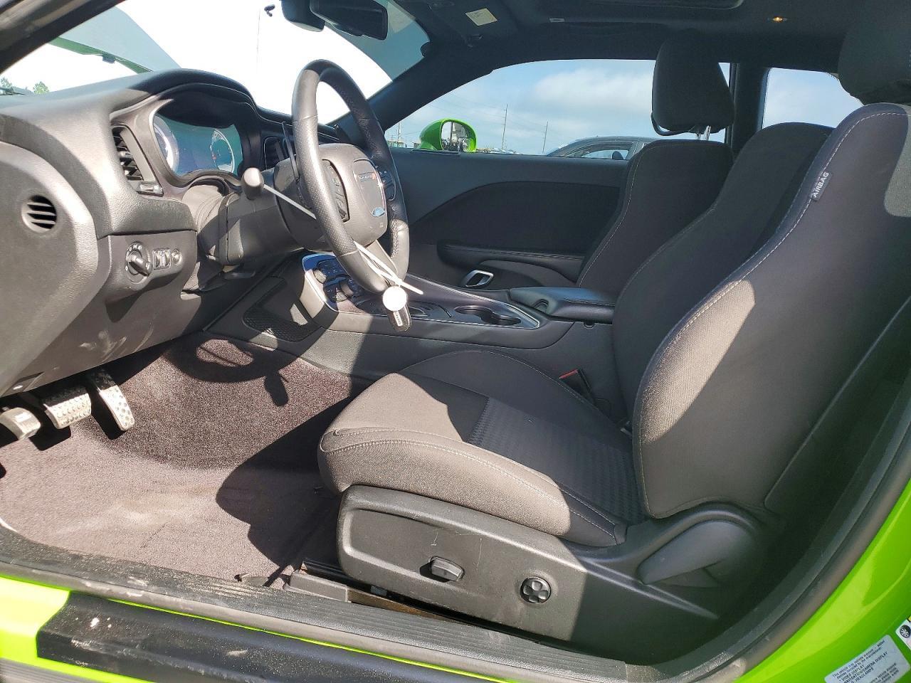 2017 Dodge Challenger R - zdjęcie 7