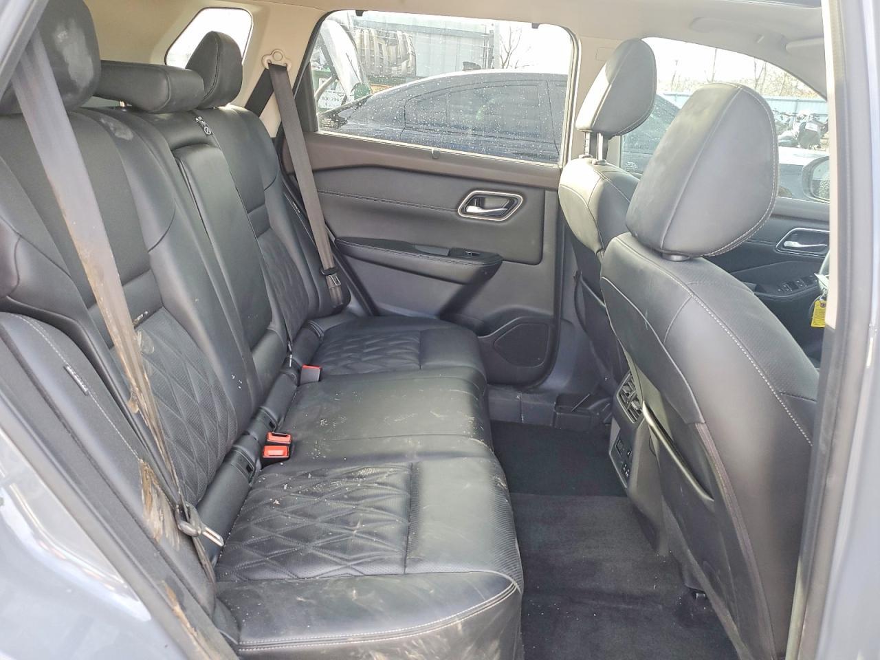 2021 Nissan Rogue Platinum - zdjęcie 10