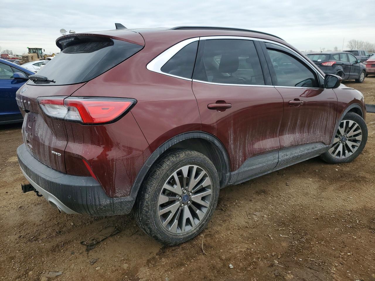 2021 Ford Escape Titanium - zdjęcie 3