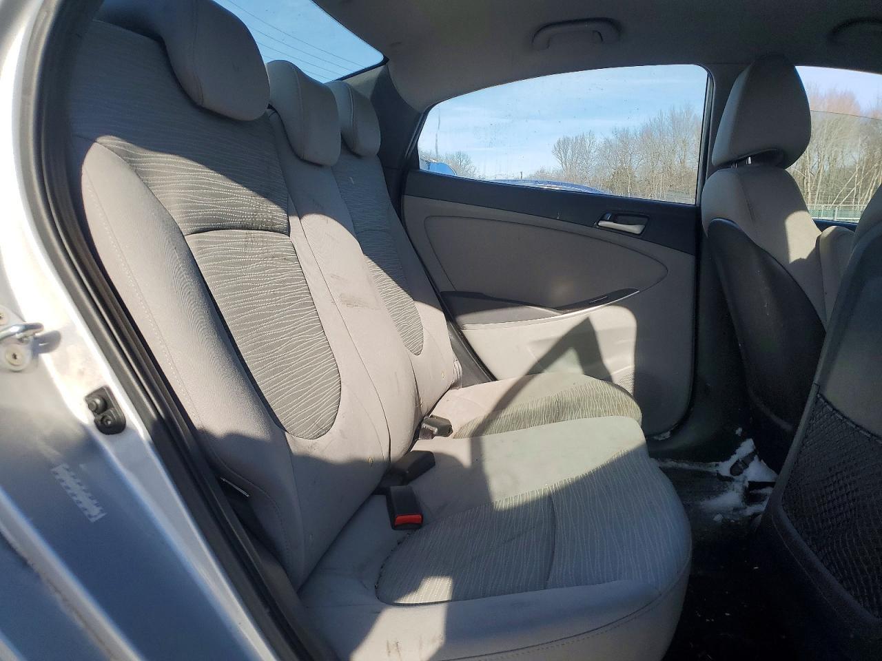 2016 Hyundai Accent Se - zdjęcie 10