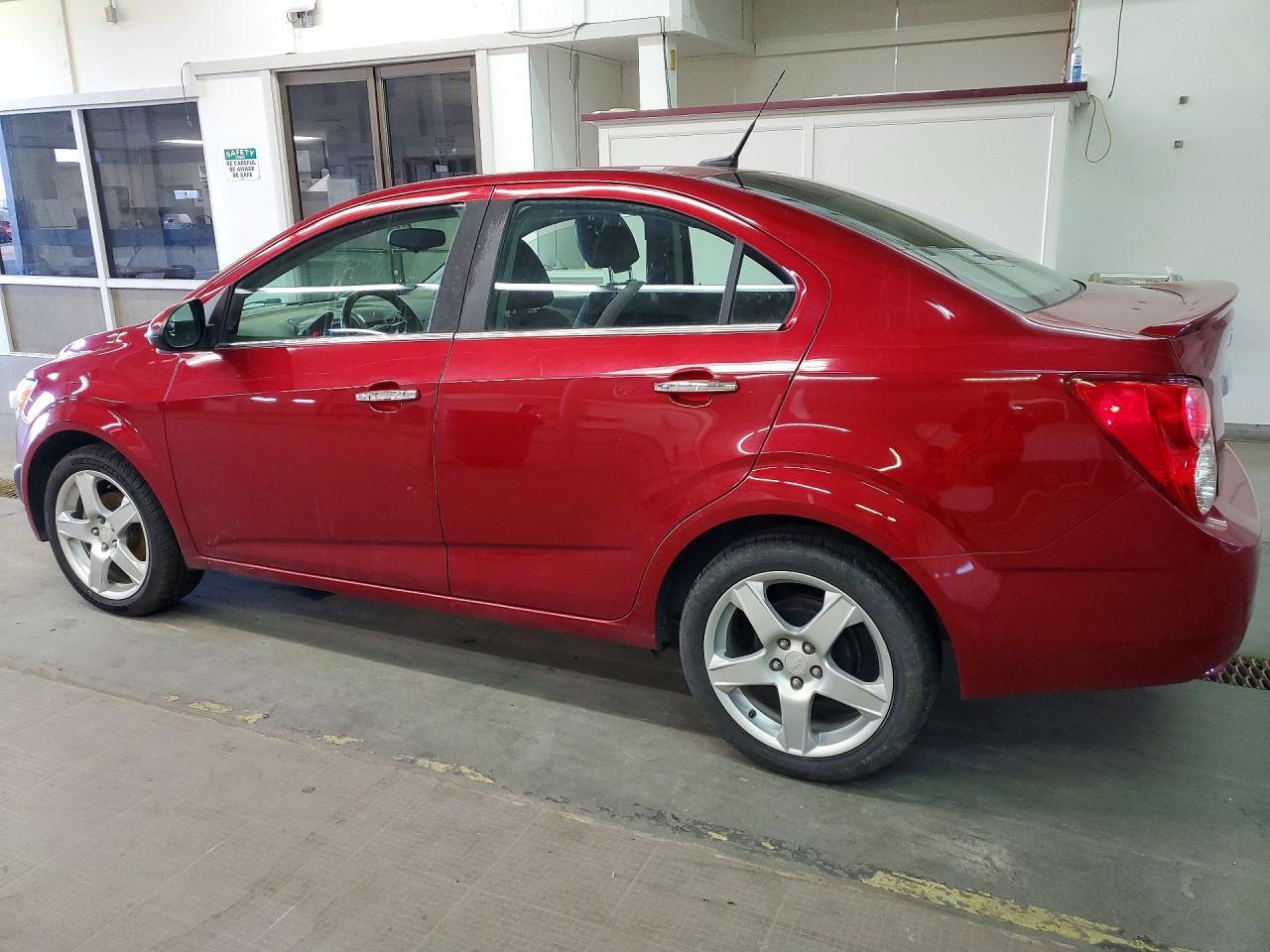 2014 Chevrolet Sonic Ltz - zdjęcie 2