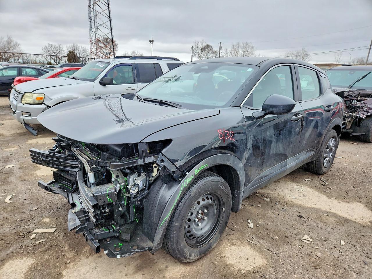 2025 Nissan Kicks S - zdjęcie główne