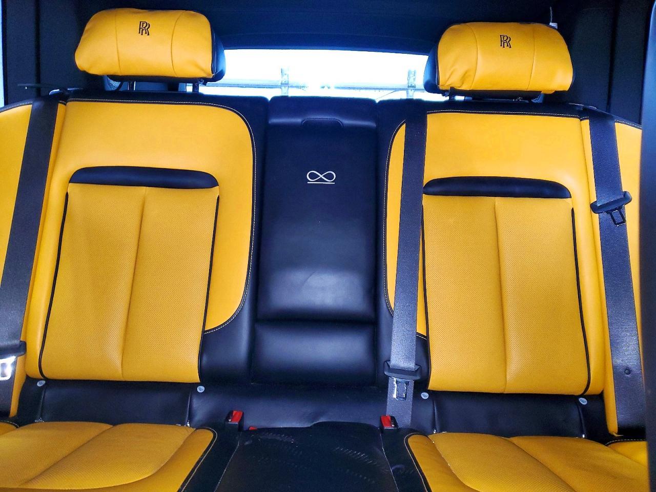 2020 Rolls-Royce Cullinan Black Badge - zdjęcie 10