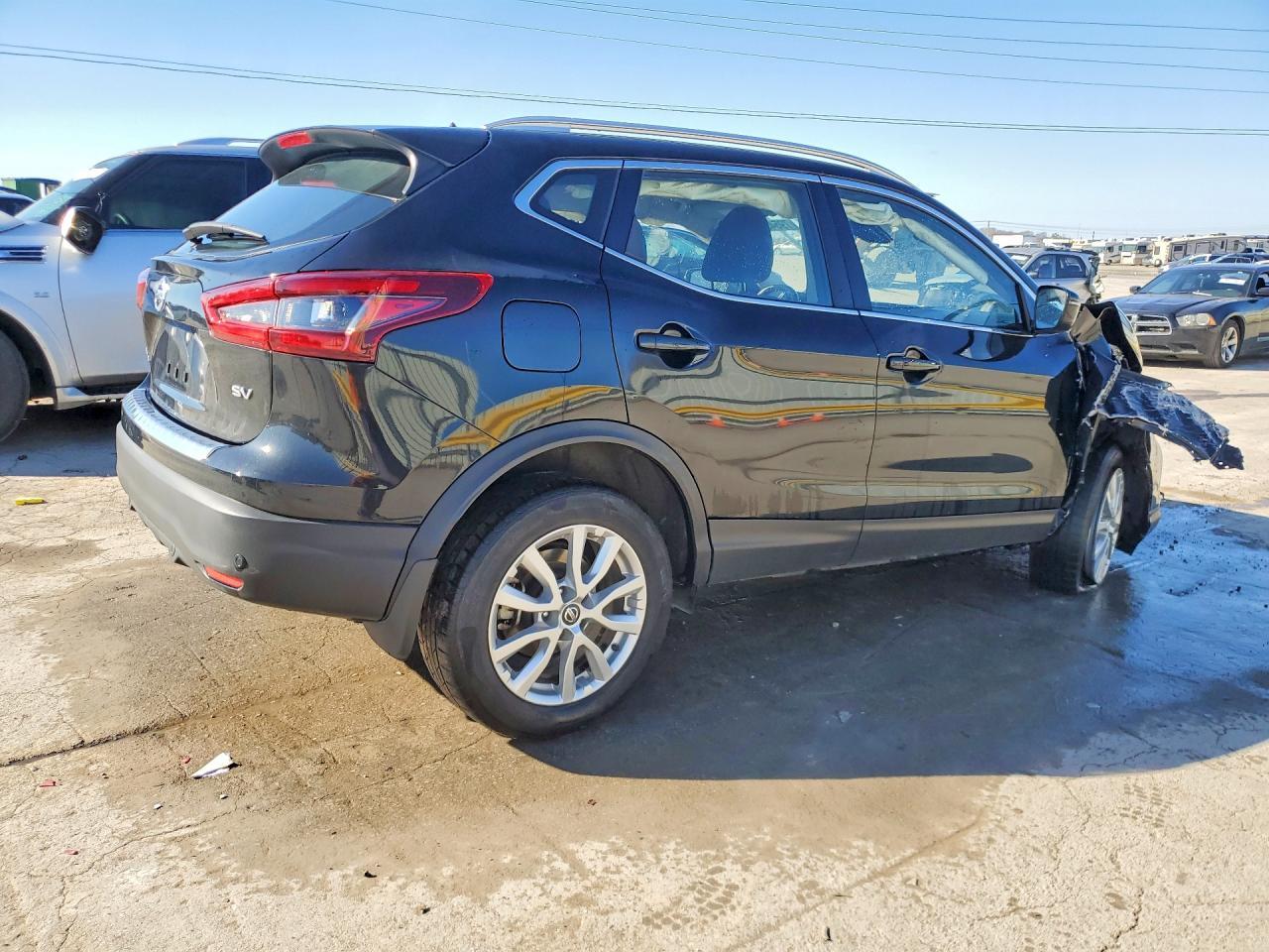 2022 Nissan Rogue Sport Sv - zdjęcie 3