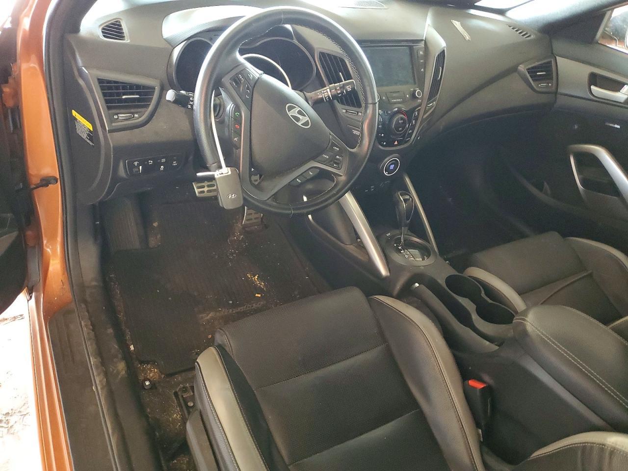 2016 Hyundai Veloster Turbo - zdjęcie 8