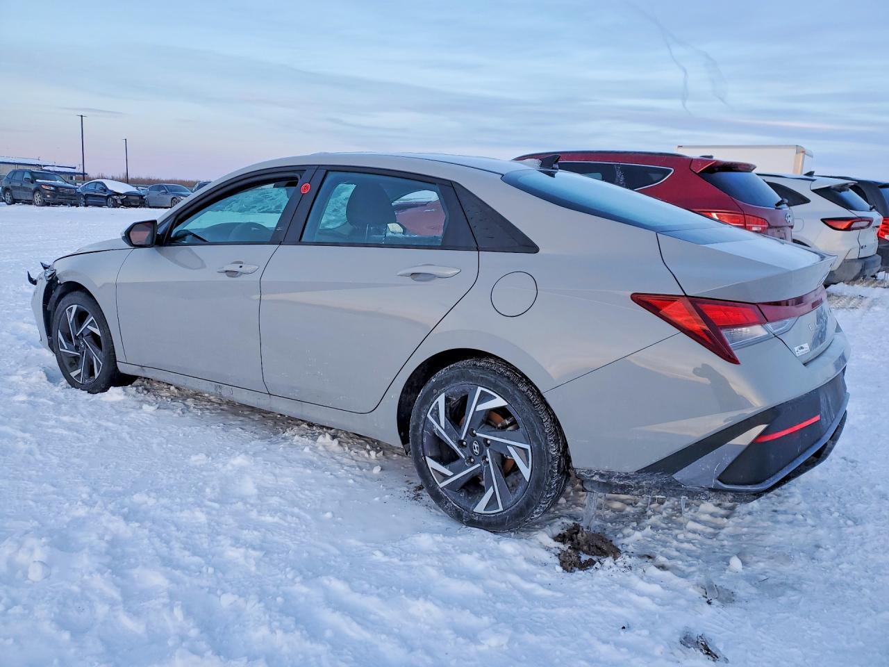 2025 Hyundai Elantra Sel Sport - zdjęcie 2
