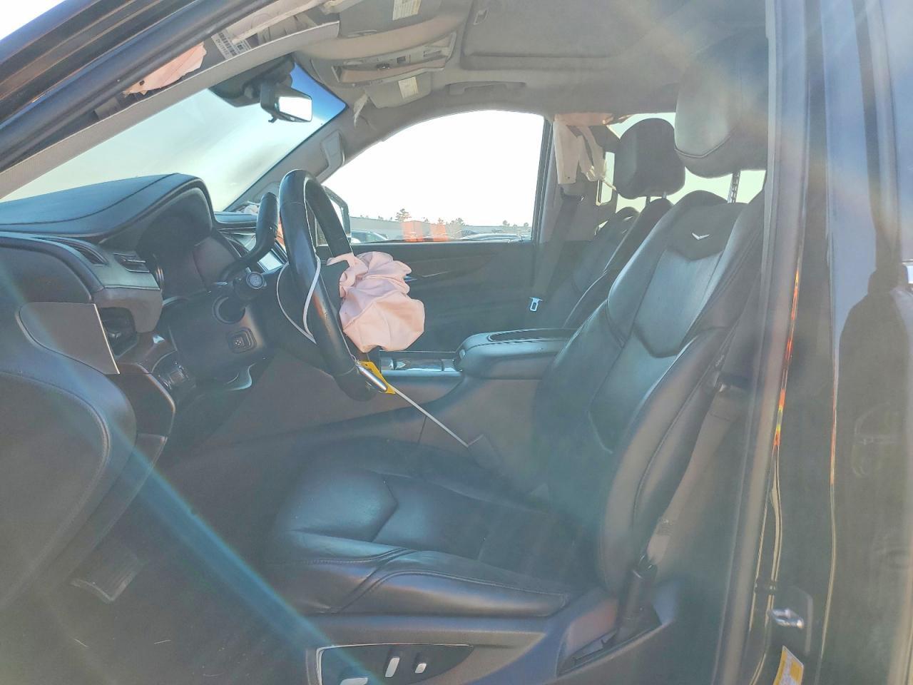 2019 Cadillac Escalade Premium Luxury - zdjęcie 7