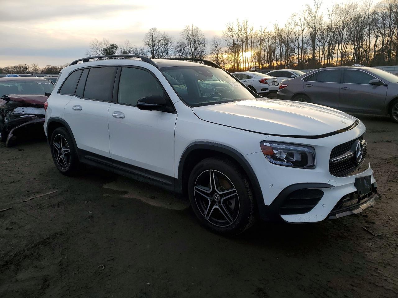 2021 Mercedes-Benz Glb 250 4Matic - zdjęcie 4