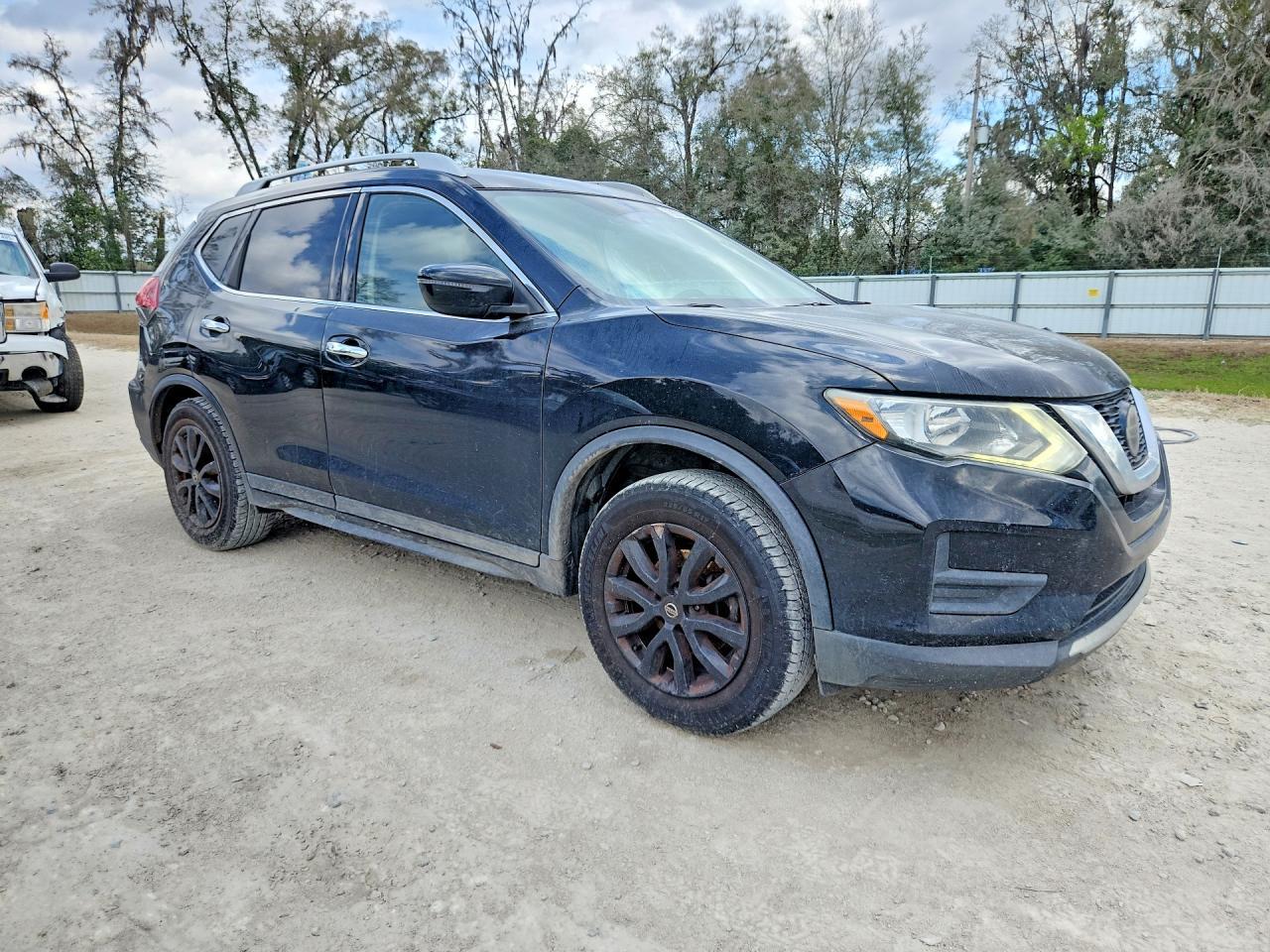 2019 Nissan Rogue Sv - zdjęcie 4