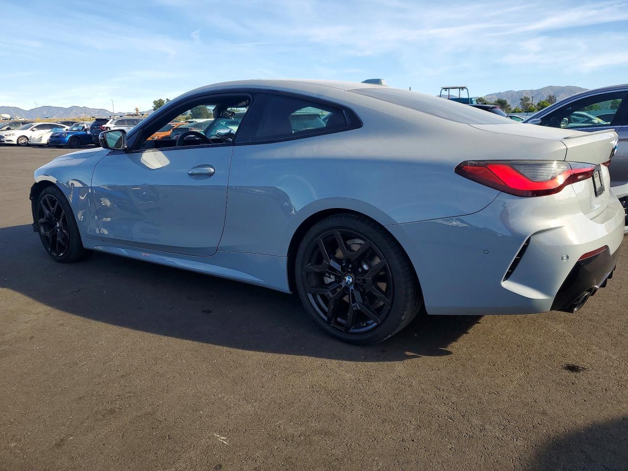 2025 BMW 430I - zdjęcie 2