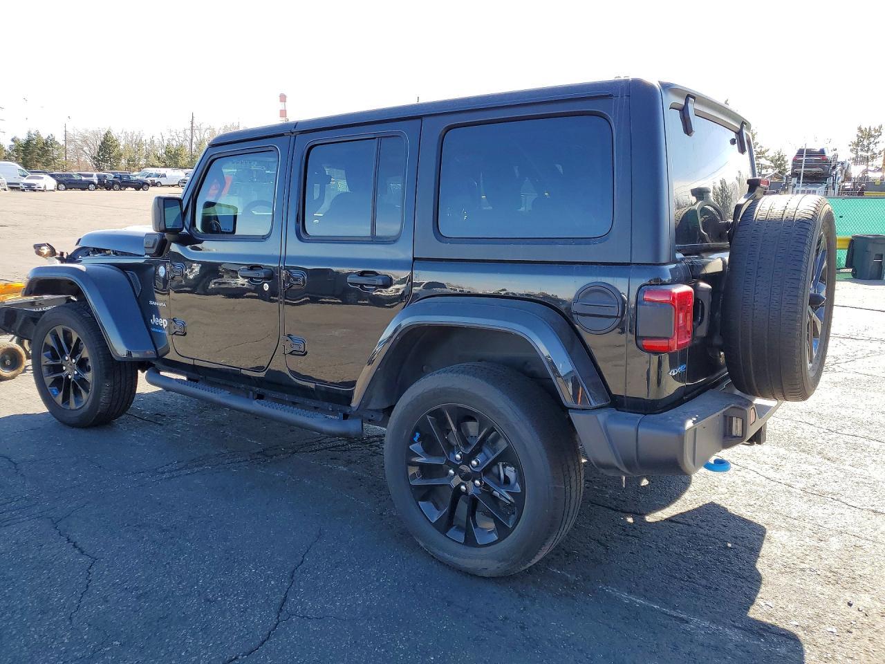2023 Jeep Wrangler Sahara 4Xe - zdjęcie 2