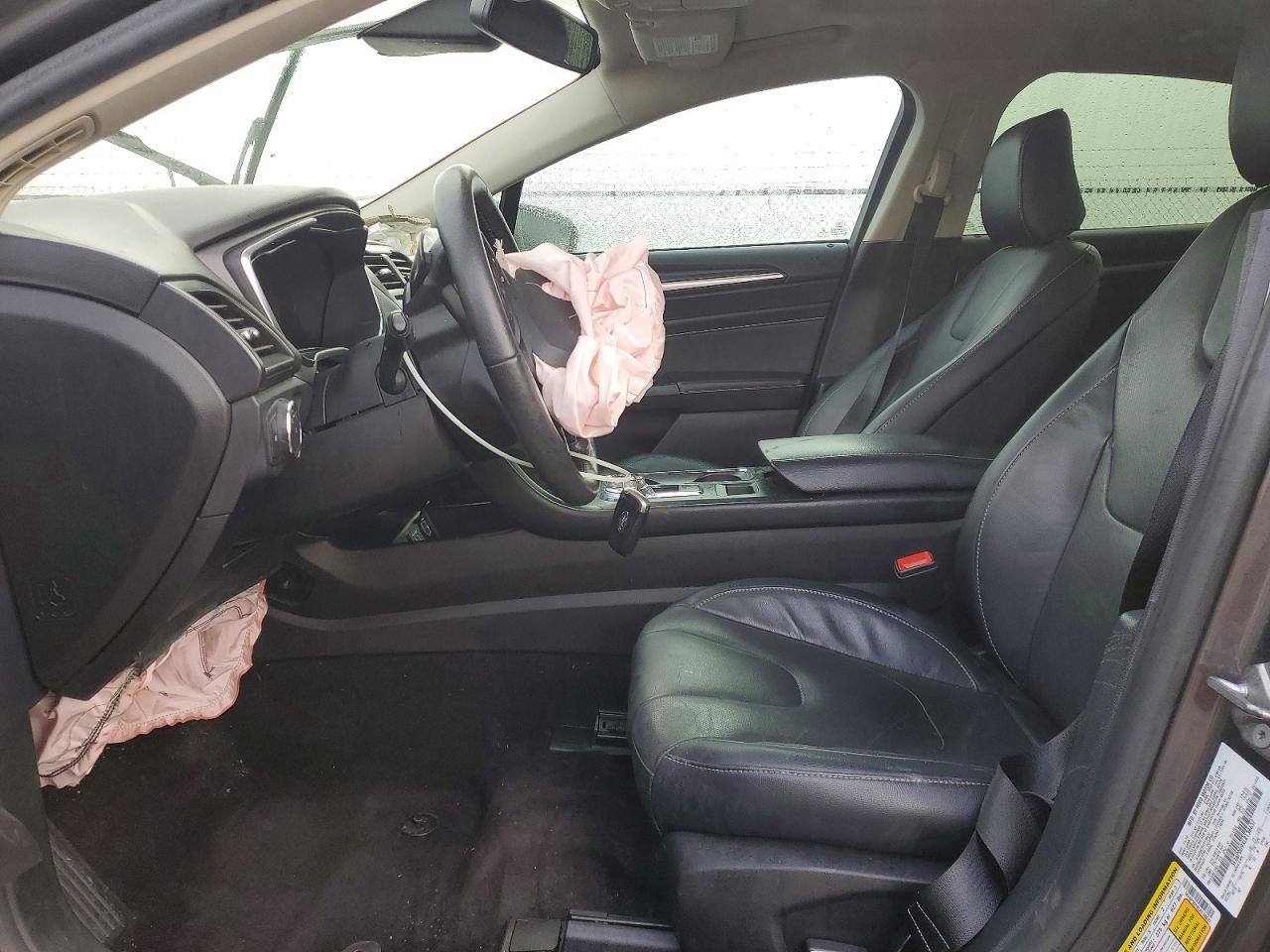 2020 Ford Fusion Titanium - zdjęcie 7