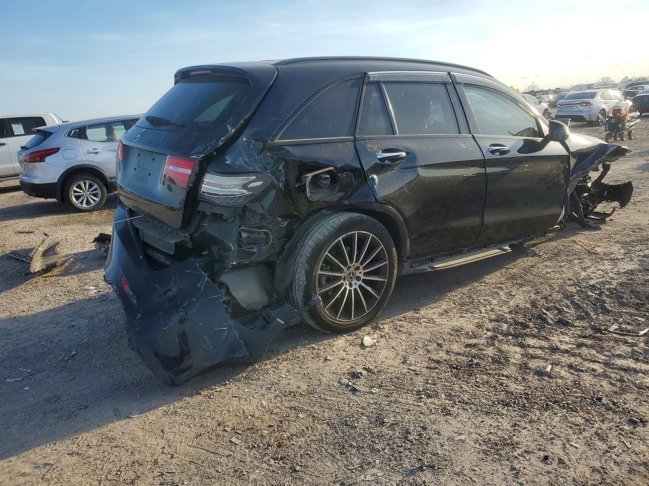 2018 Mercedes-Benz Glc 300 - zdjęcie 3