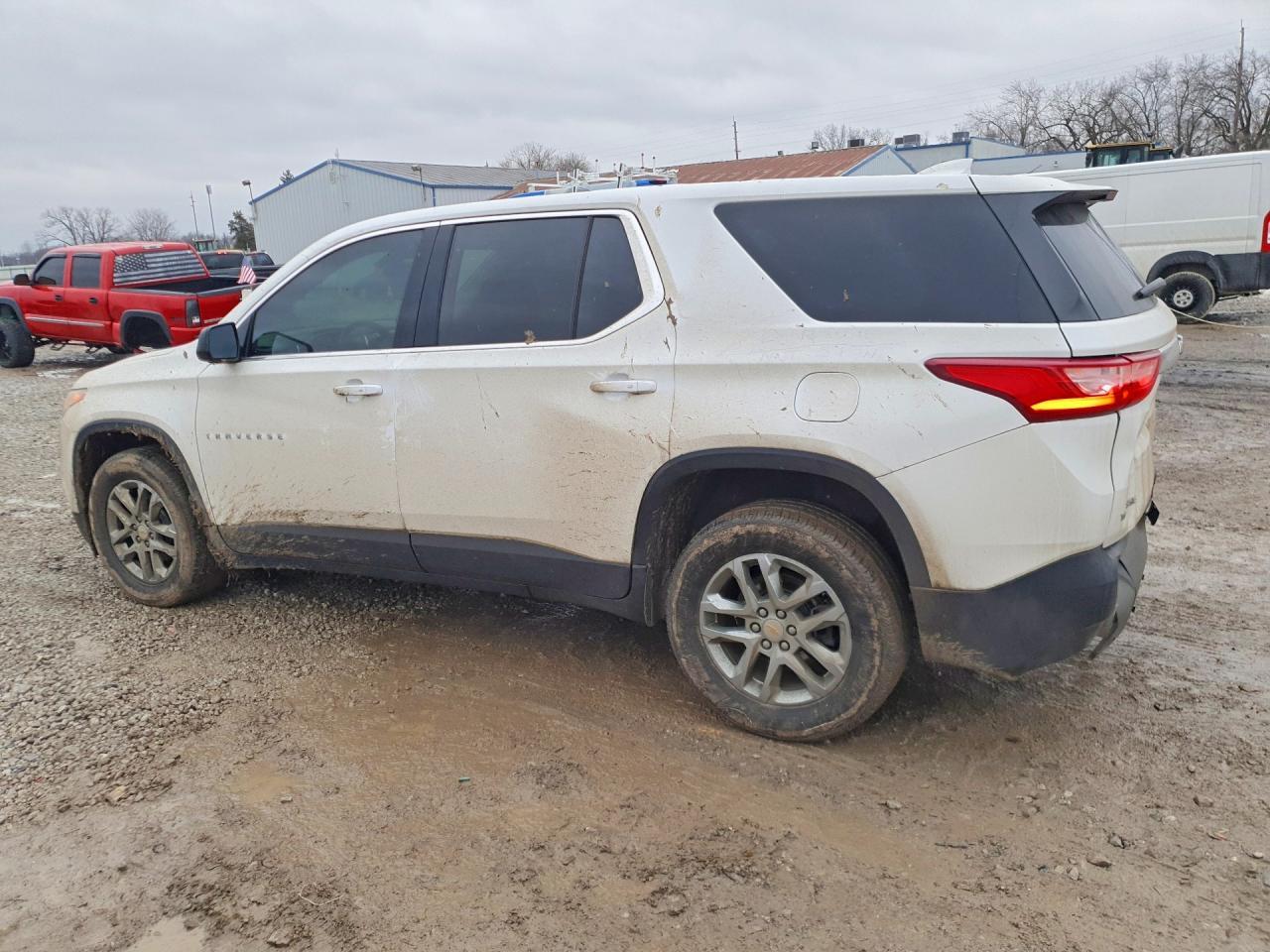 2020 Chevrolet Traverse Ls - zdjęcie 2