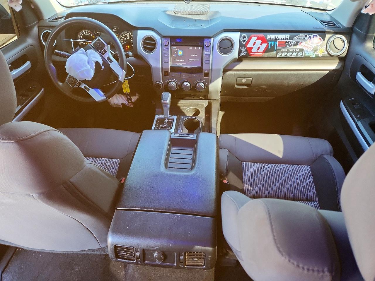 2019 Toyota Tundra Sr5 - zdjęcie 8