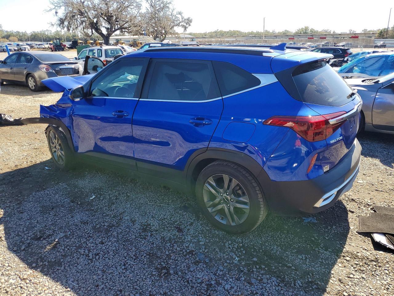 2023 Kia Seltos S - zdjęcie 2