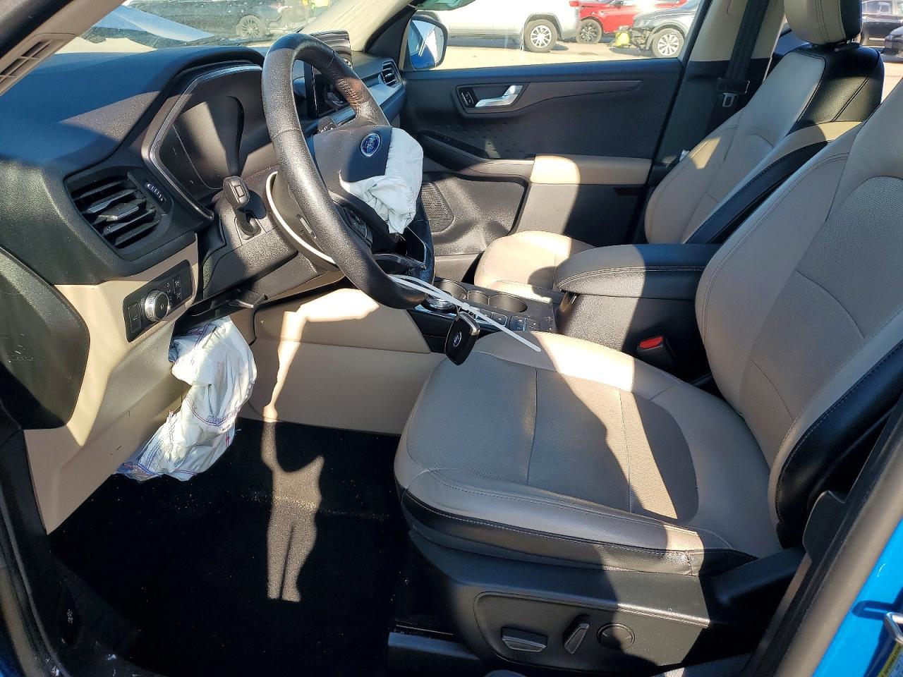 2020 Ford Escape Titanium - zdjęcie 7