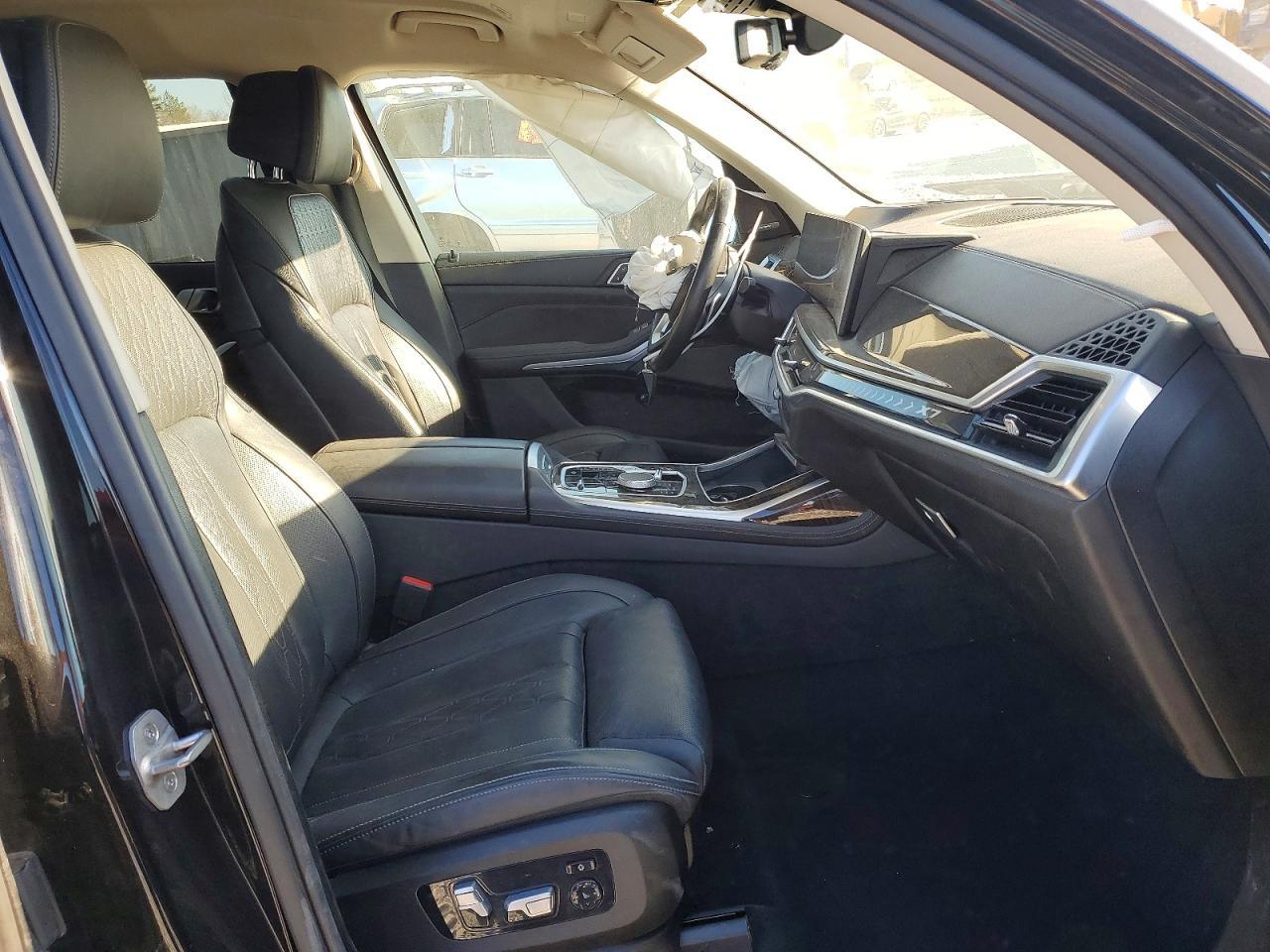 2024 BMW X7 xDrive40I - zdjęcie 7