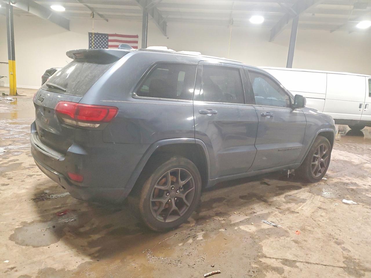 2021 Jeep Grand Cherokee Limited - zdjęcie 3