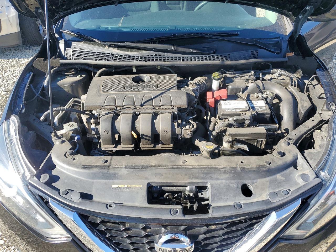 2019 Nissan Sentra S - zdjęcie 11