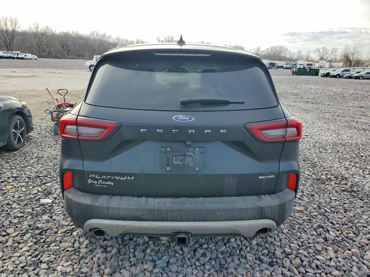 2023 Ford Escape Platinum - zdjęcie 6