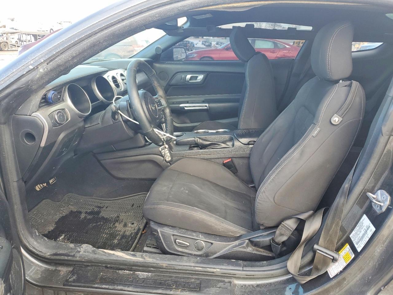 2019 Ford Mustang - zdjęcie 7