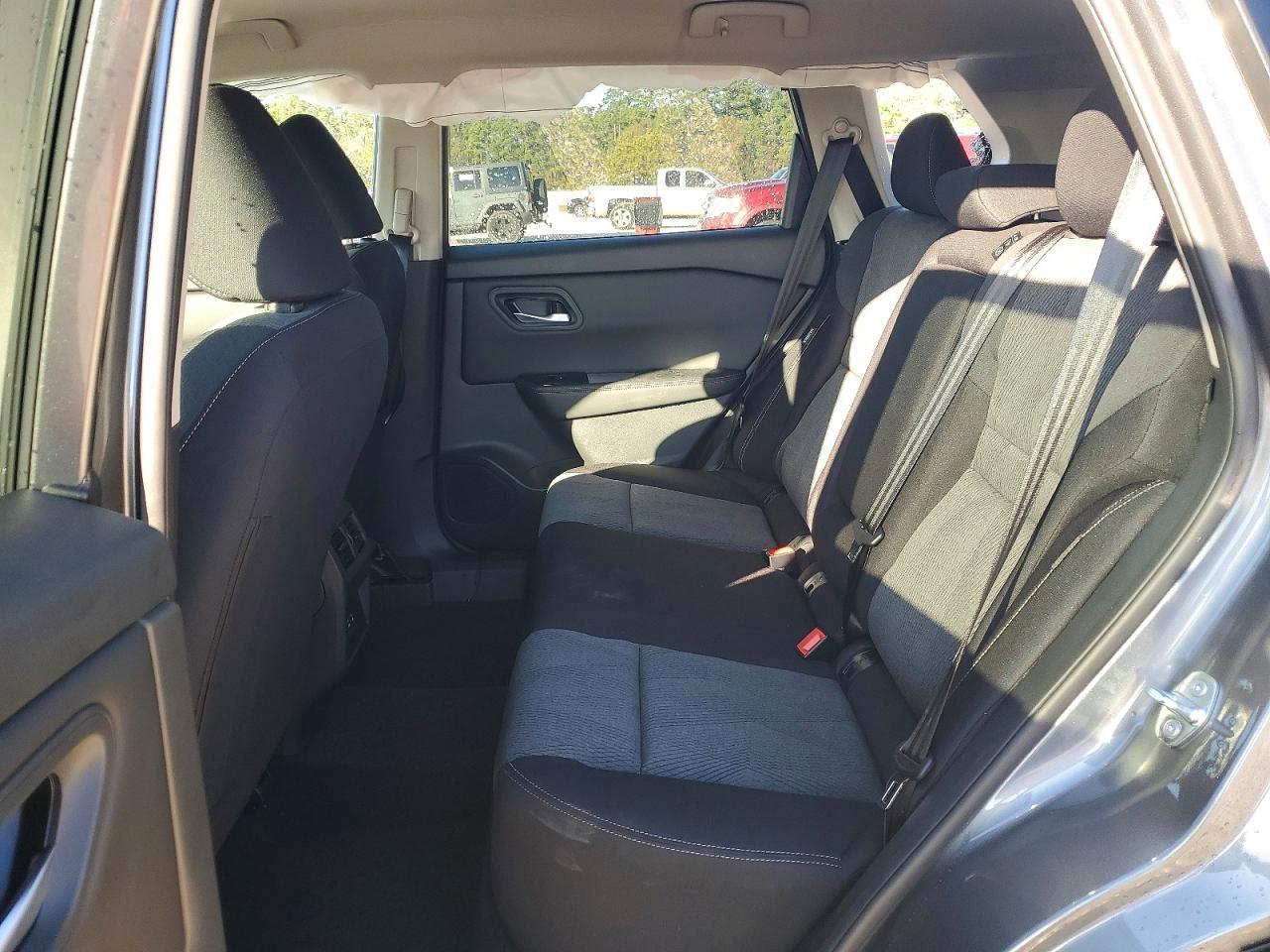 2026 Nissan Rogue Sv - zdjęcie 11