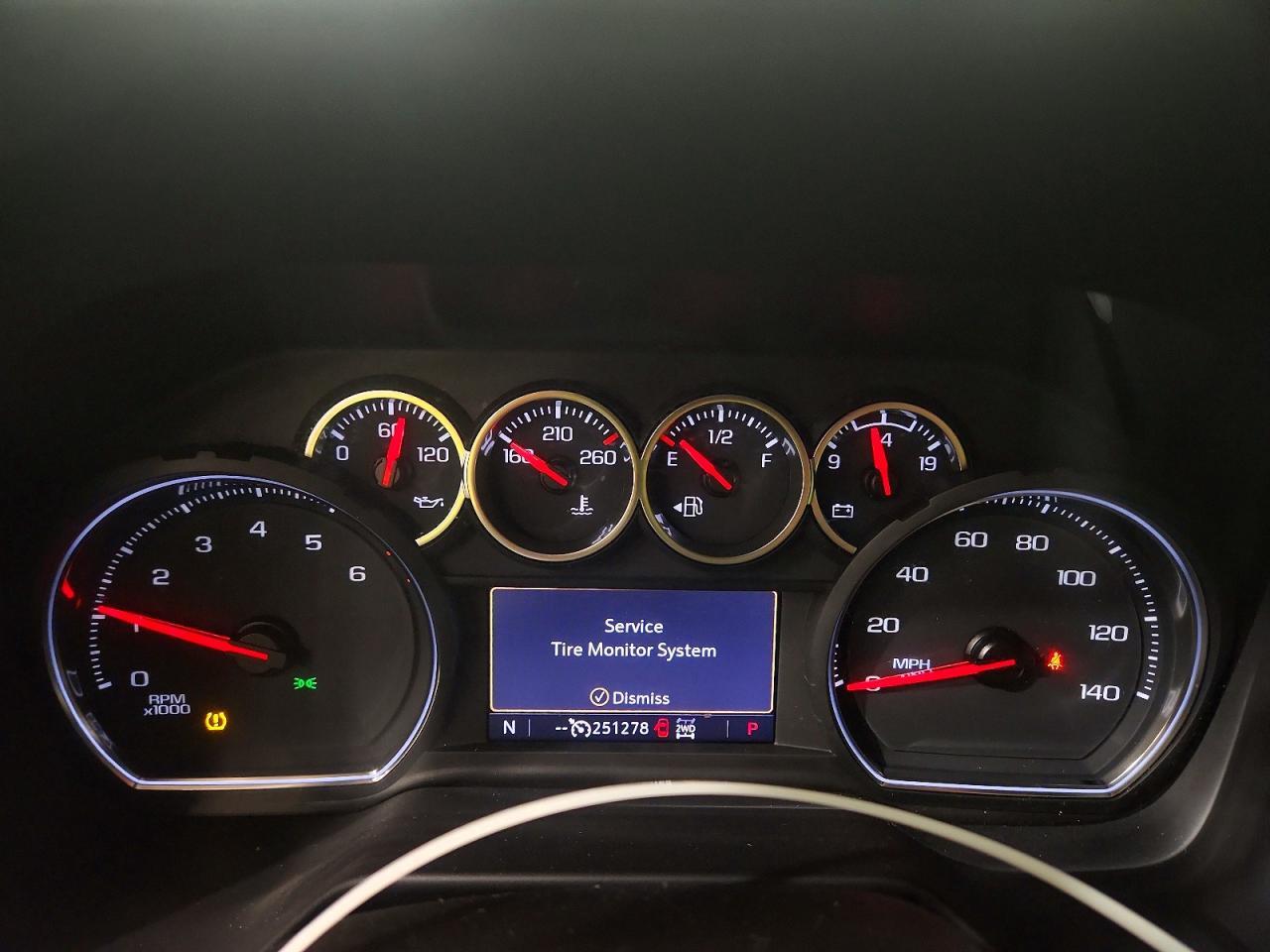 2021 Chevrolet Suburban K1500 Lt - zdjęcie 9