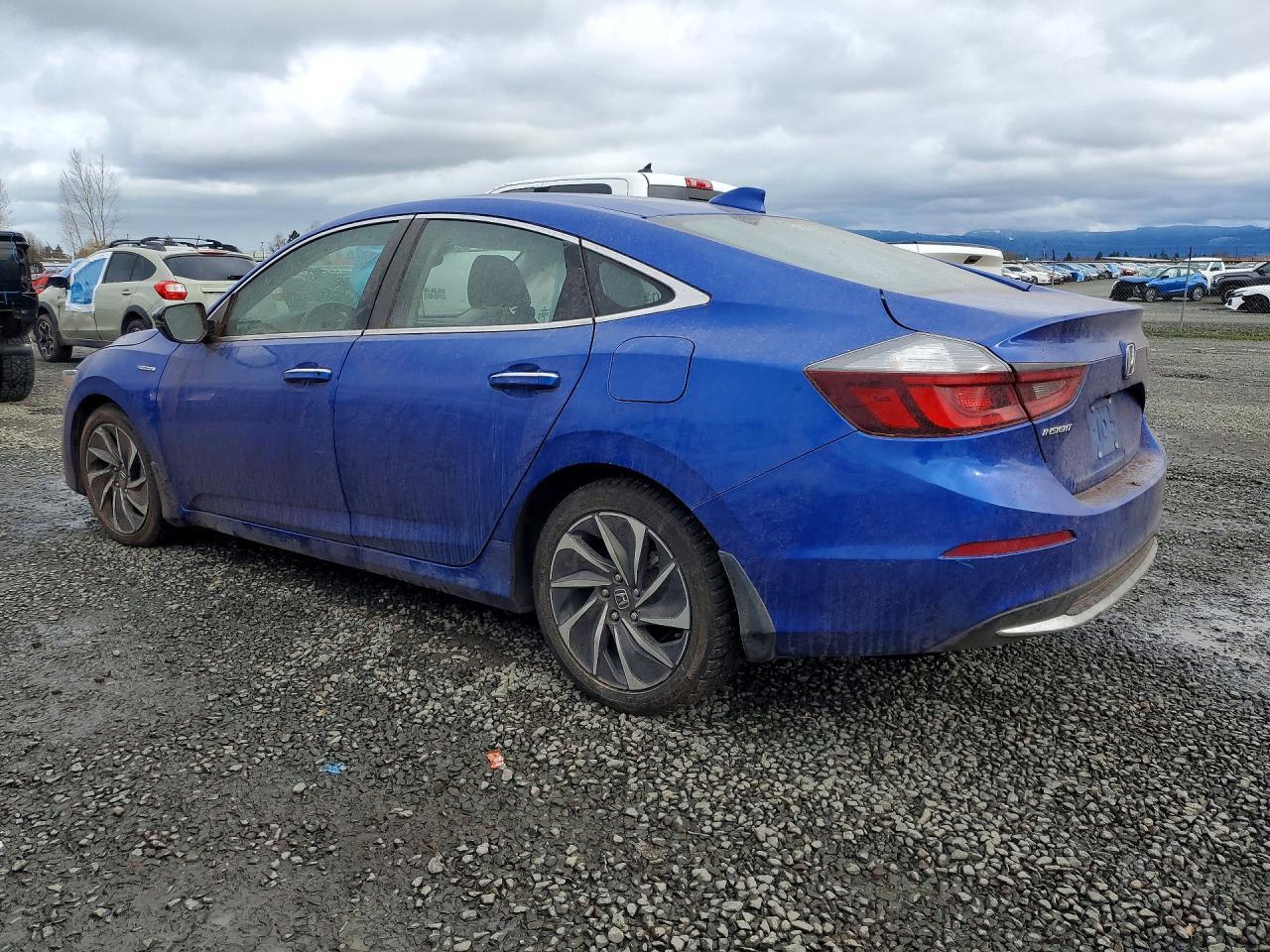 2019 Honda Insight Touring - zdjęcie 2