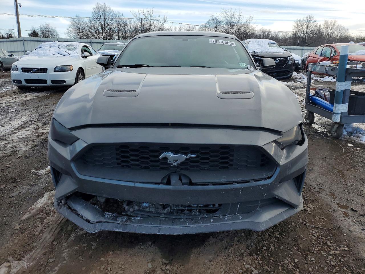 2019 Ford Mustang - zdjęcie 5