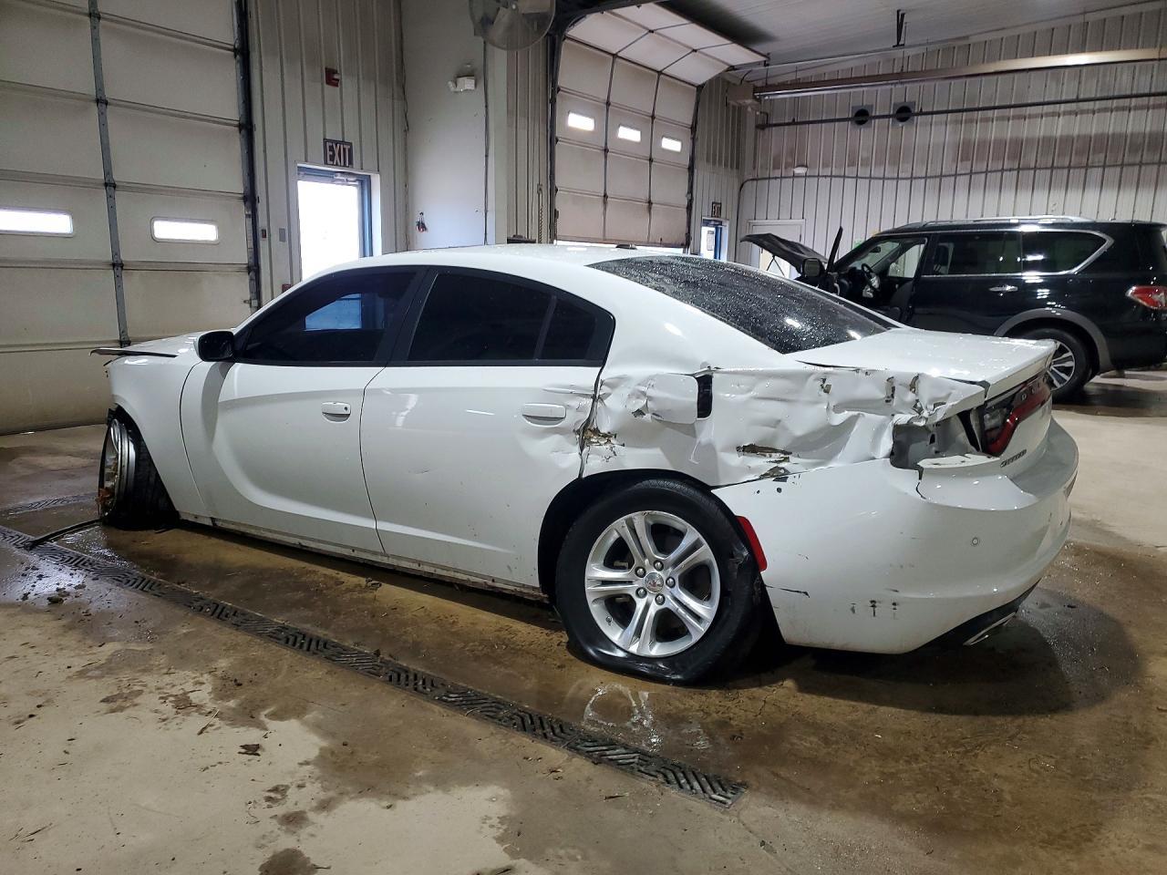 2022 Dodge Charger Sxt - zdjęcie 2