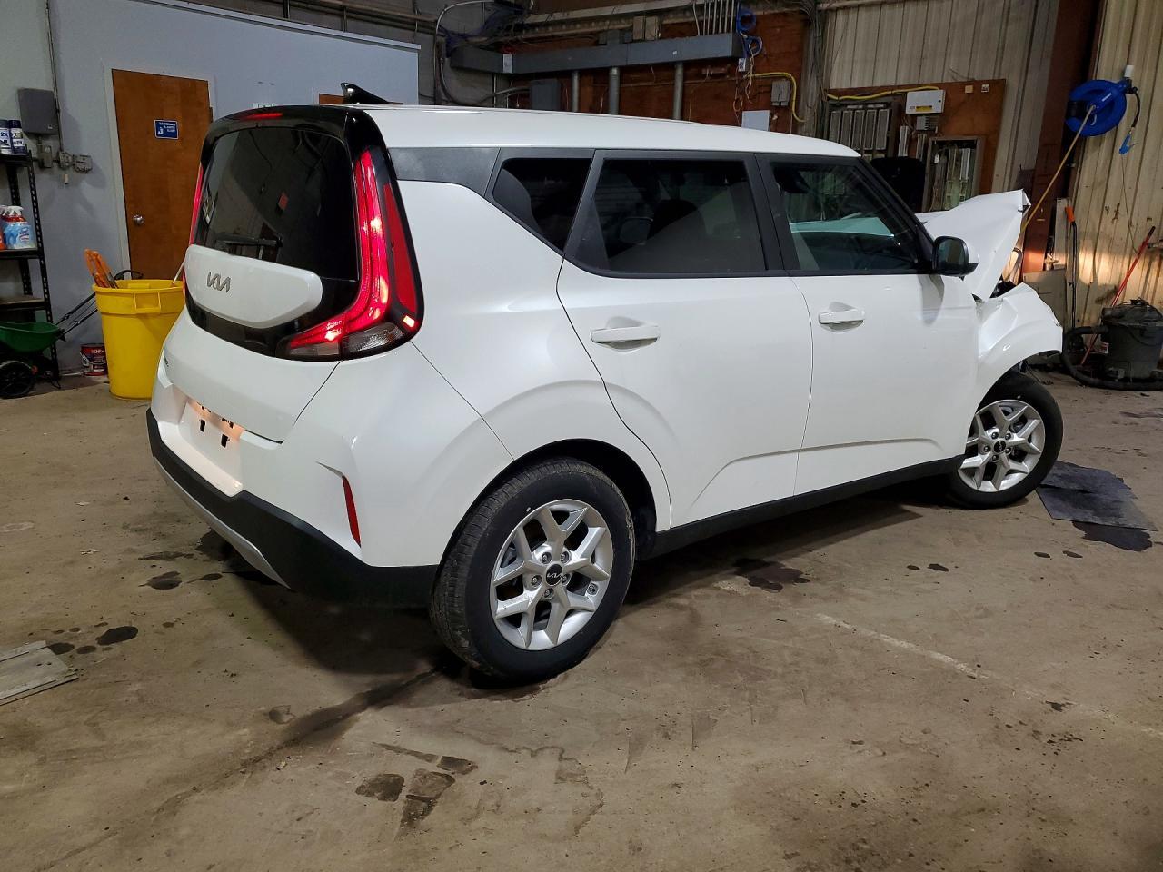 2025 Kia Soul Lx - zdjęcie 3