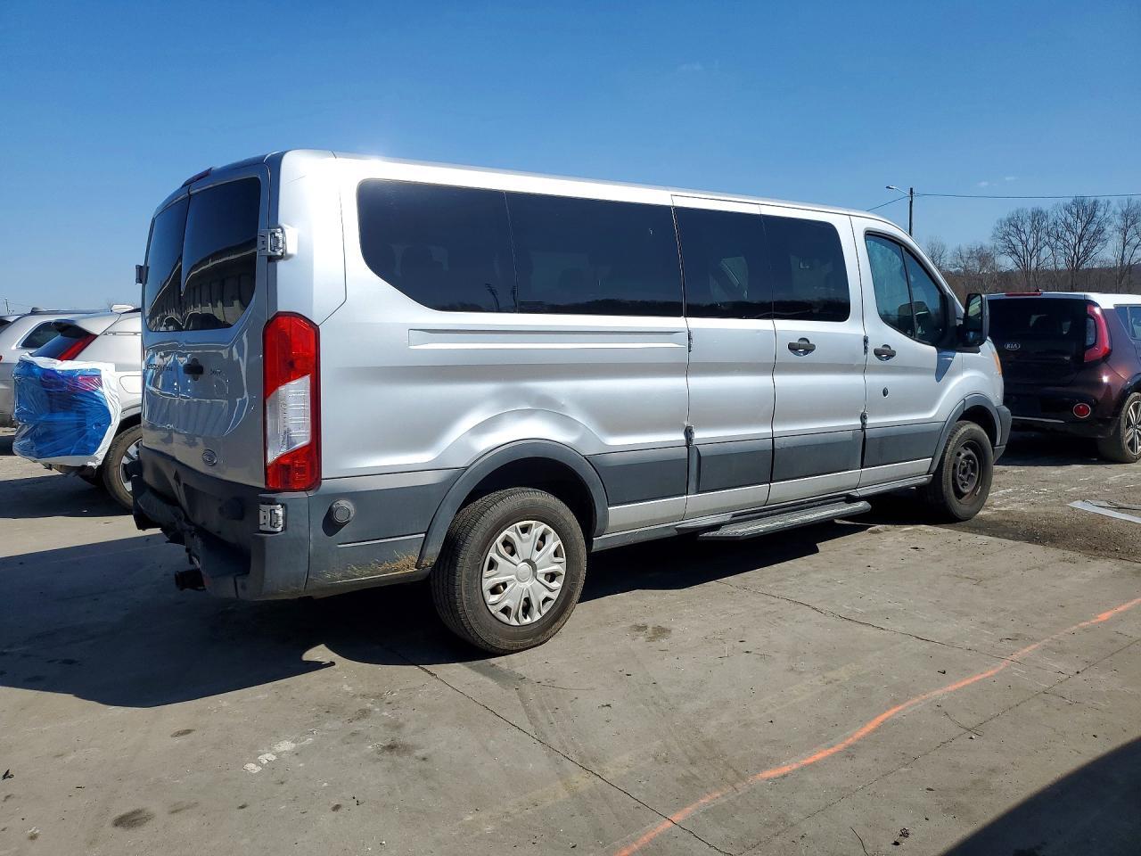 2015 Ford Transit T-350 - zdjęcie 3