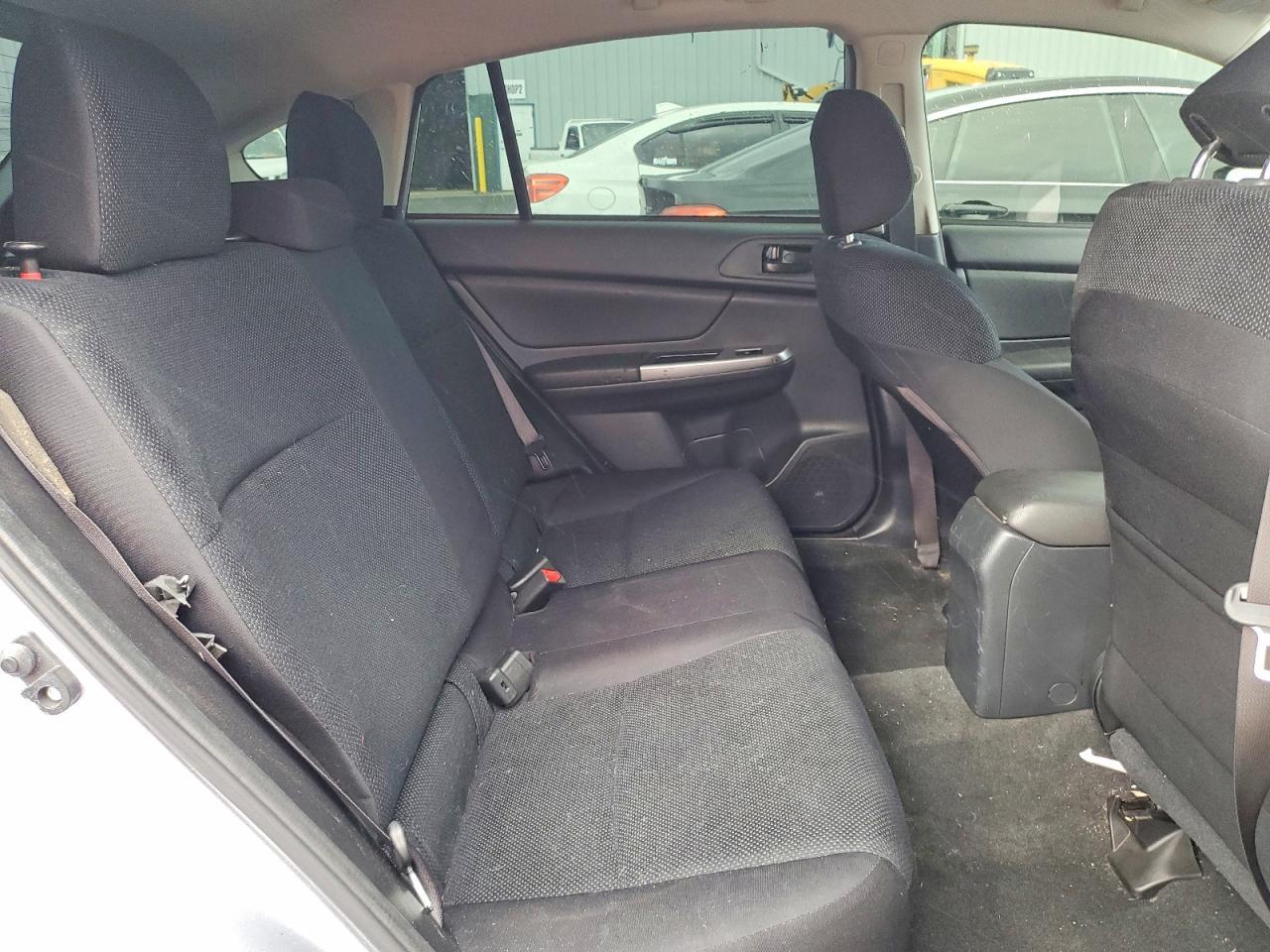 2016 Subaru Impreza - zdjęcie 10