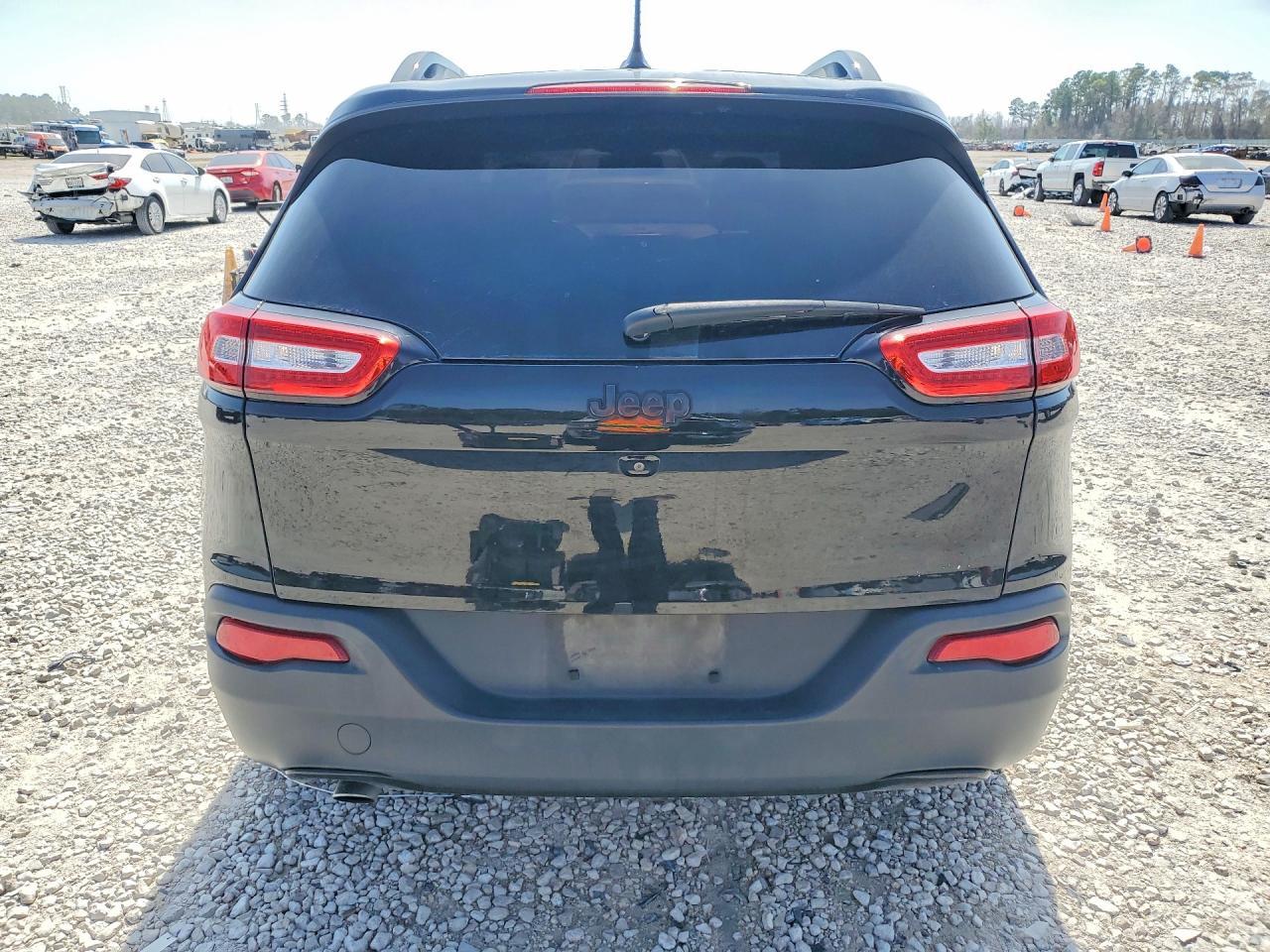 2018 Jeep Cherokee Latitude - zdjęcie 6