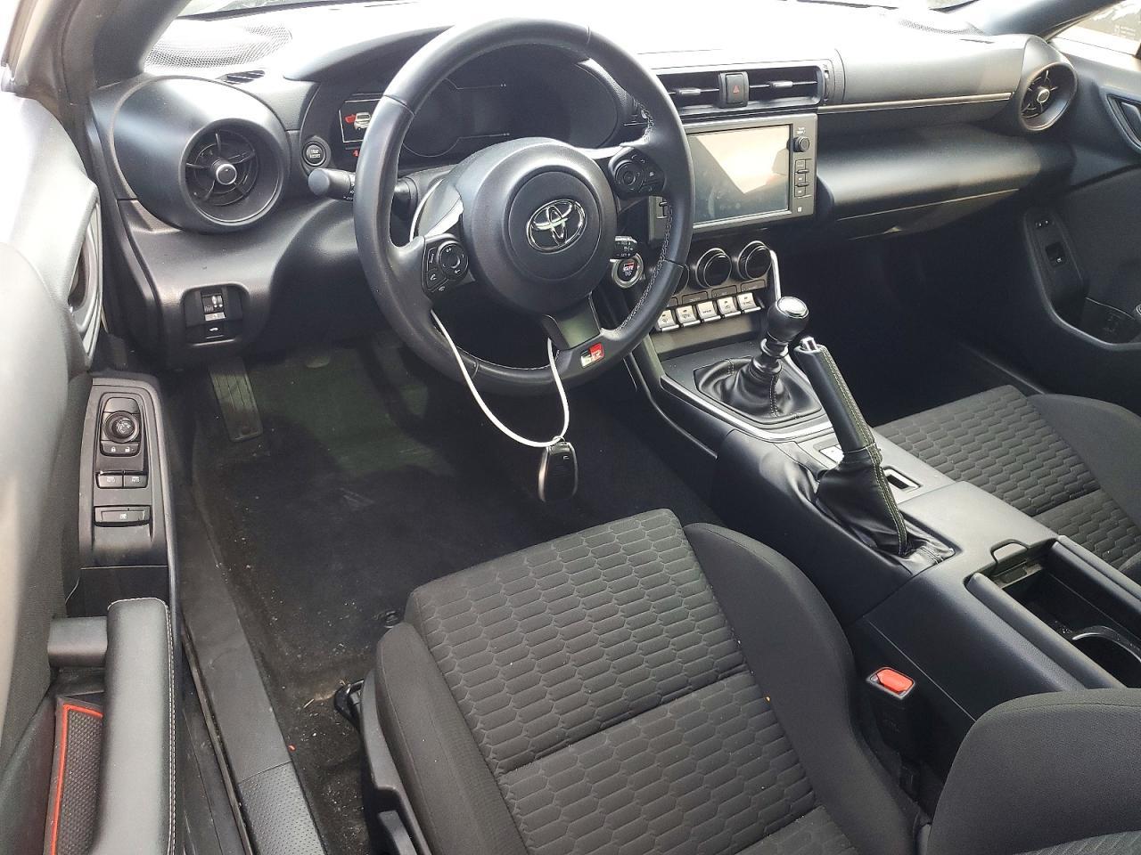 2024 Toyota Gr 86 - zdjęcie 8