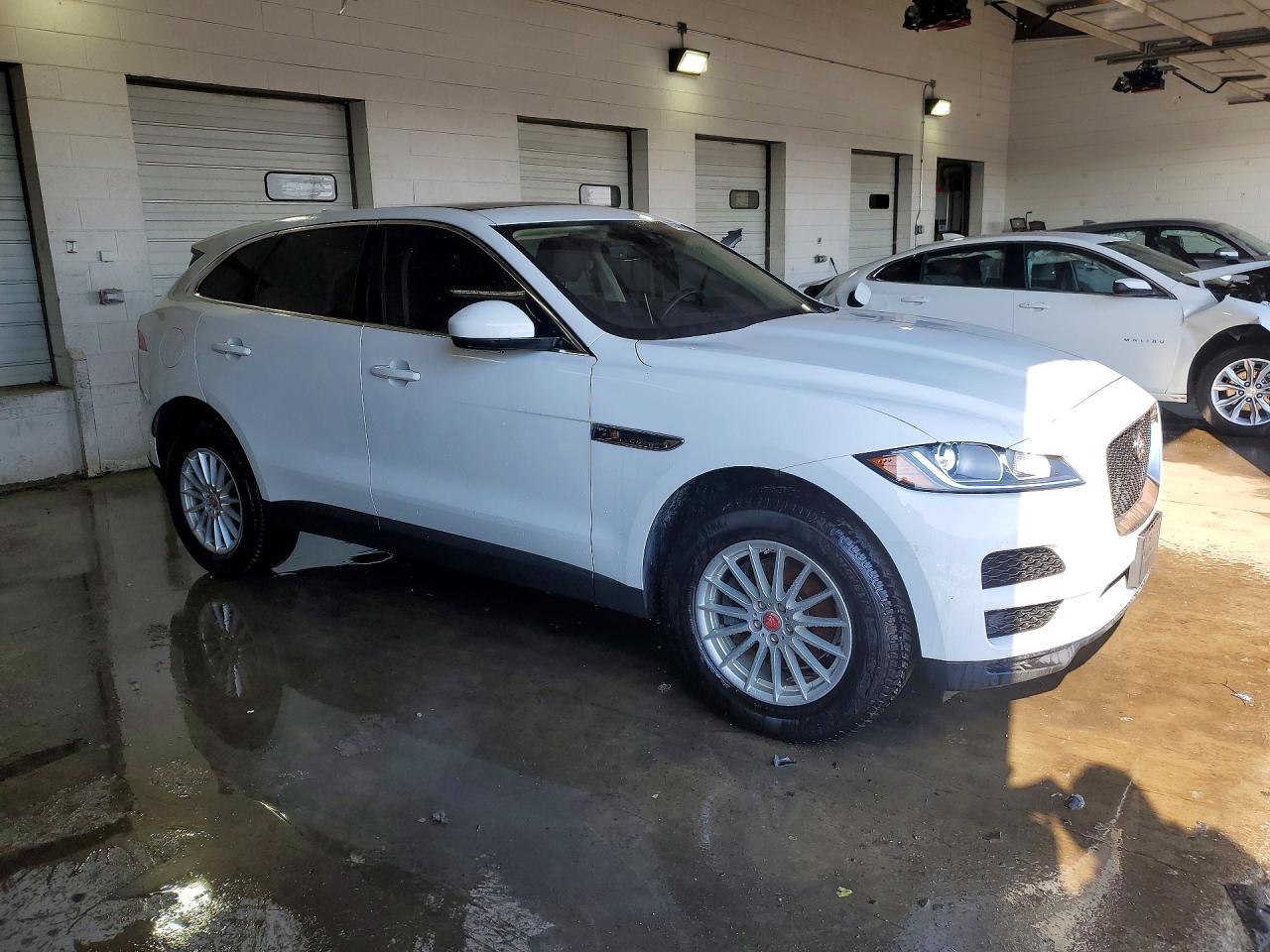 2019 Jaguar F-Pace - zdjęcie 4
