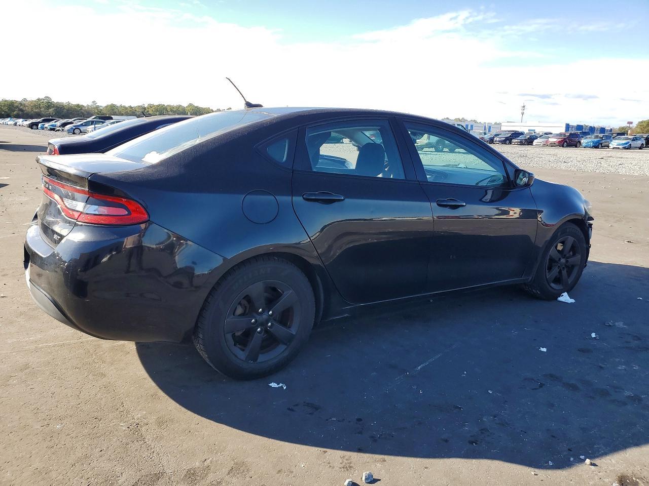 2015 Dodge Dart Sxt - zdjęcie 3