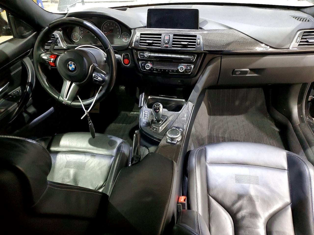 2017 BMW M4 - zdjęcie 8