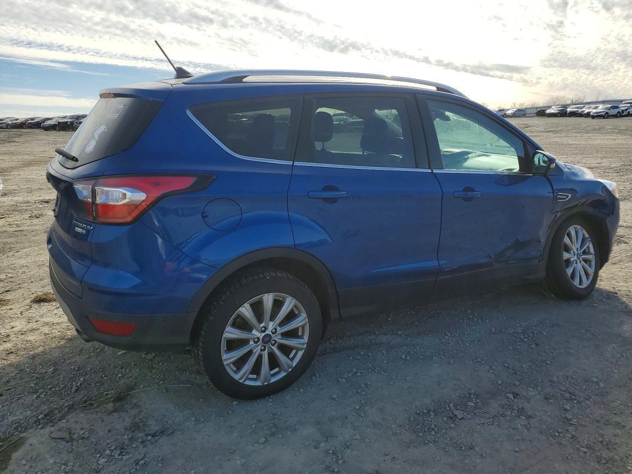 2018 Ford Escape Titanium - zdjęcie 3