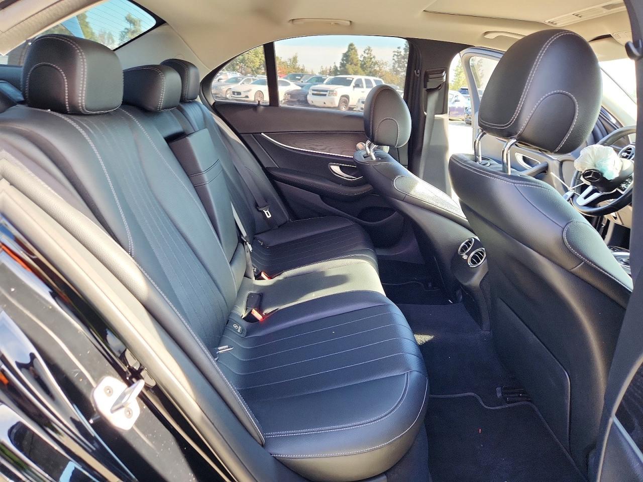 2019 Mercedes-Benz E 300 - zdjęcie 10