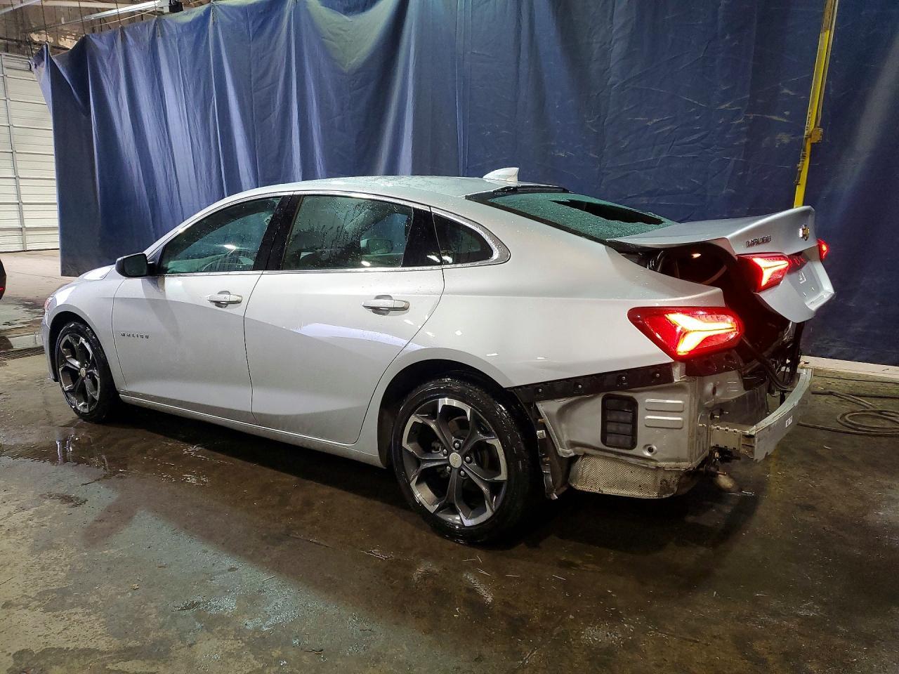 2022 Chevrolet Malibu Lt - zdjęcie 2