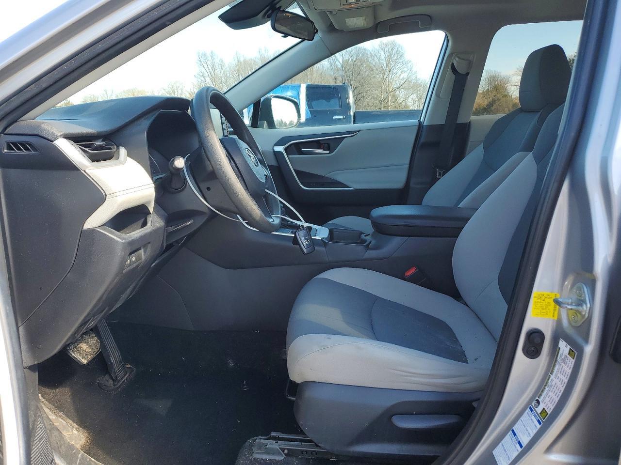 2019 Toyota Rav4 Xle - zdjęcie 7